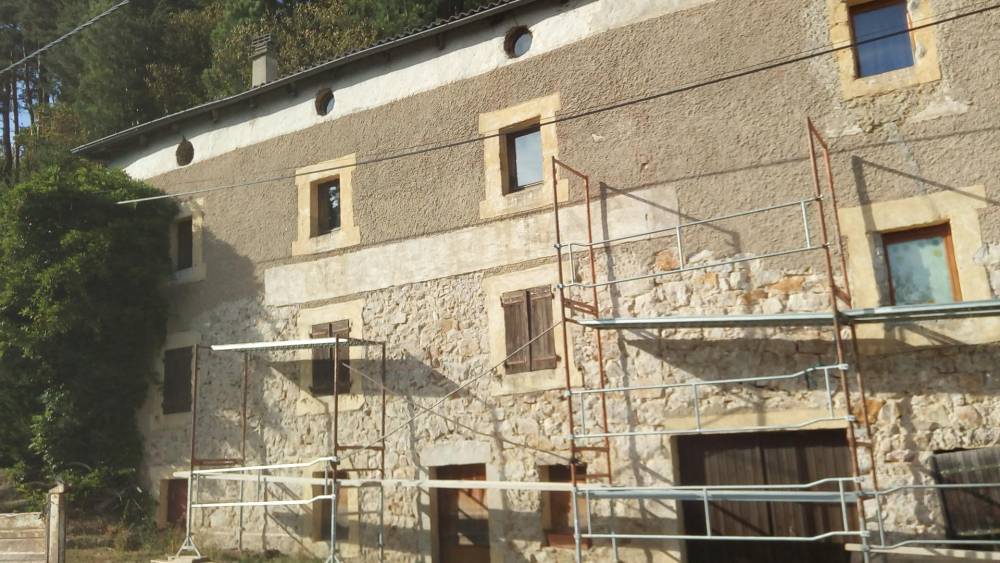 renovation façade maison en pierre
